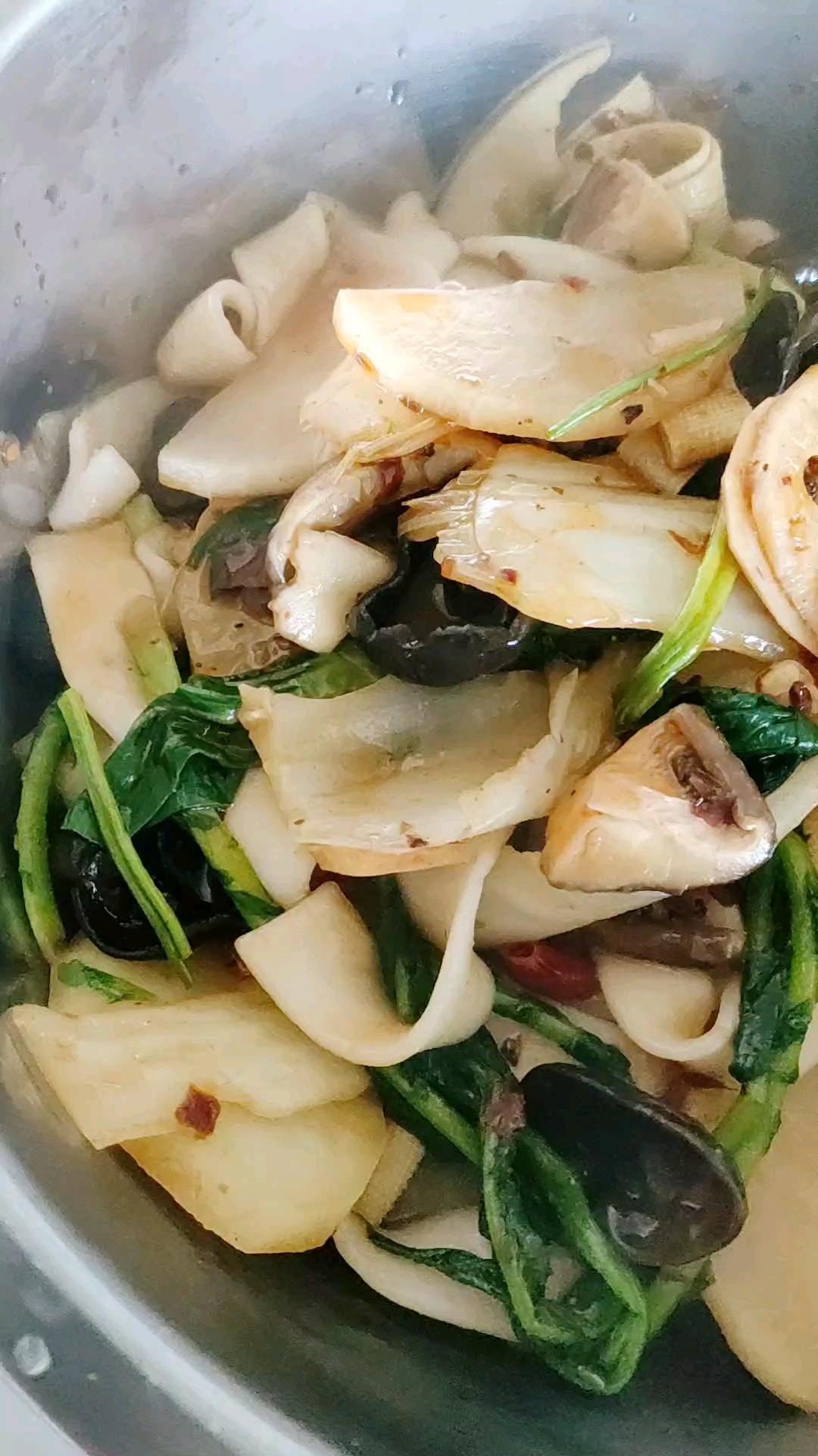 麻辣香鍋的做法-麻辣味煮菜譜