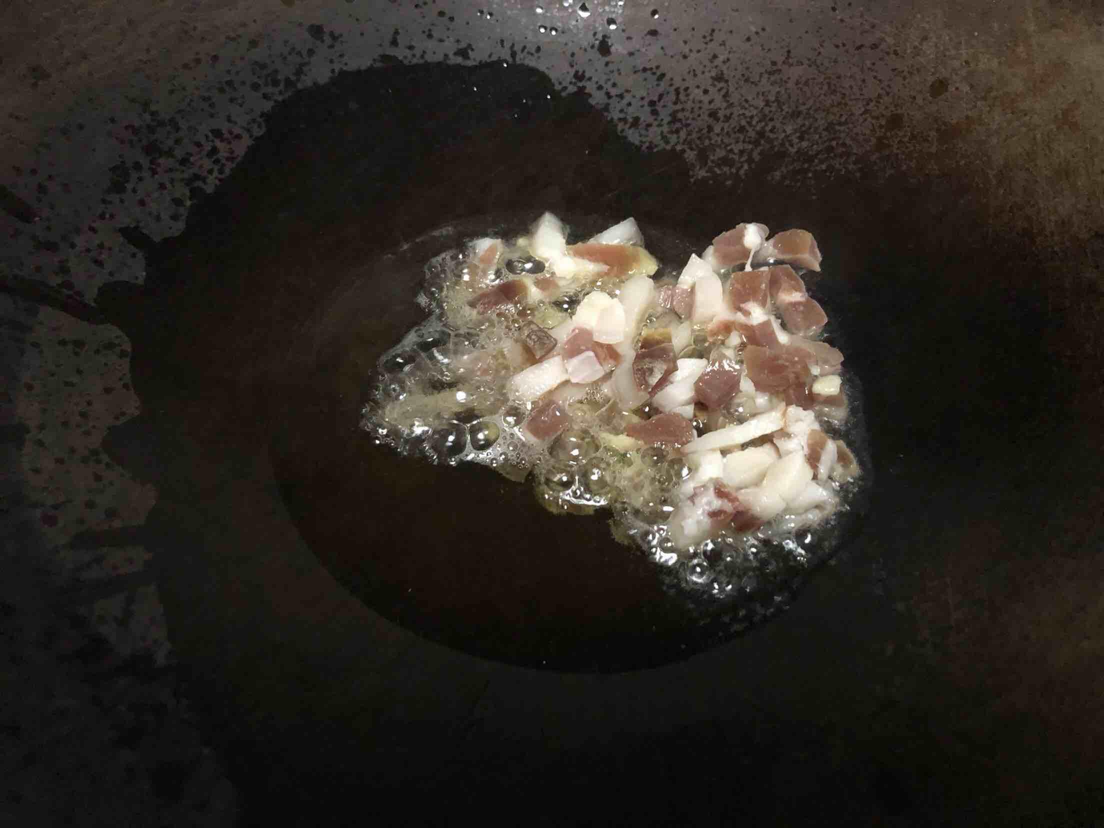 咸肉絲炒薺菜的做法-咸鮮味炒菜譜