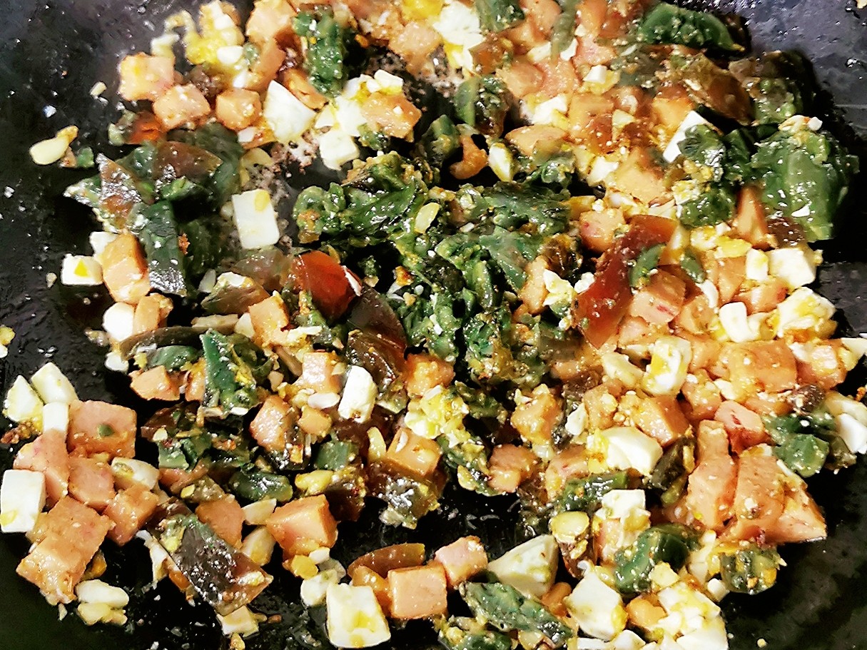 上湯菠菜的做法-咸鮮味煮菜譜-易網健康養生網 上湯菠菜的做法-咸鮮味煮菜譜