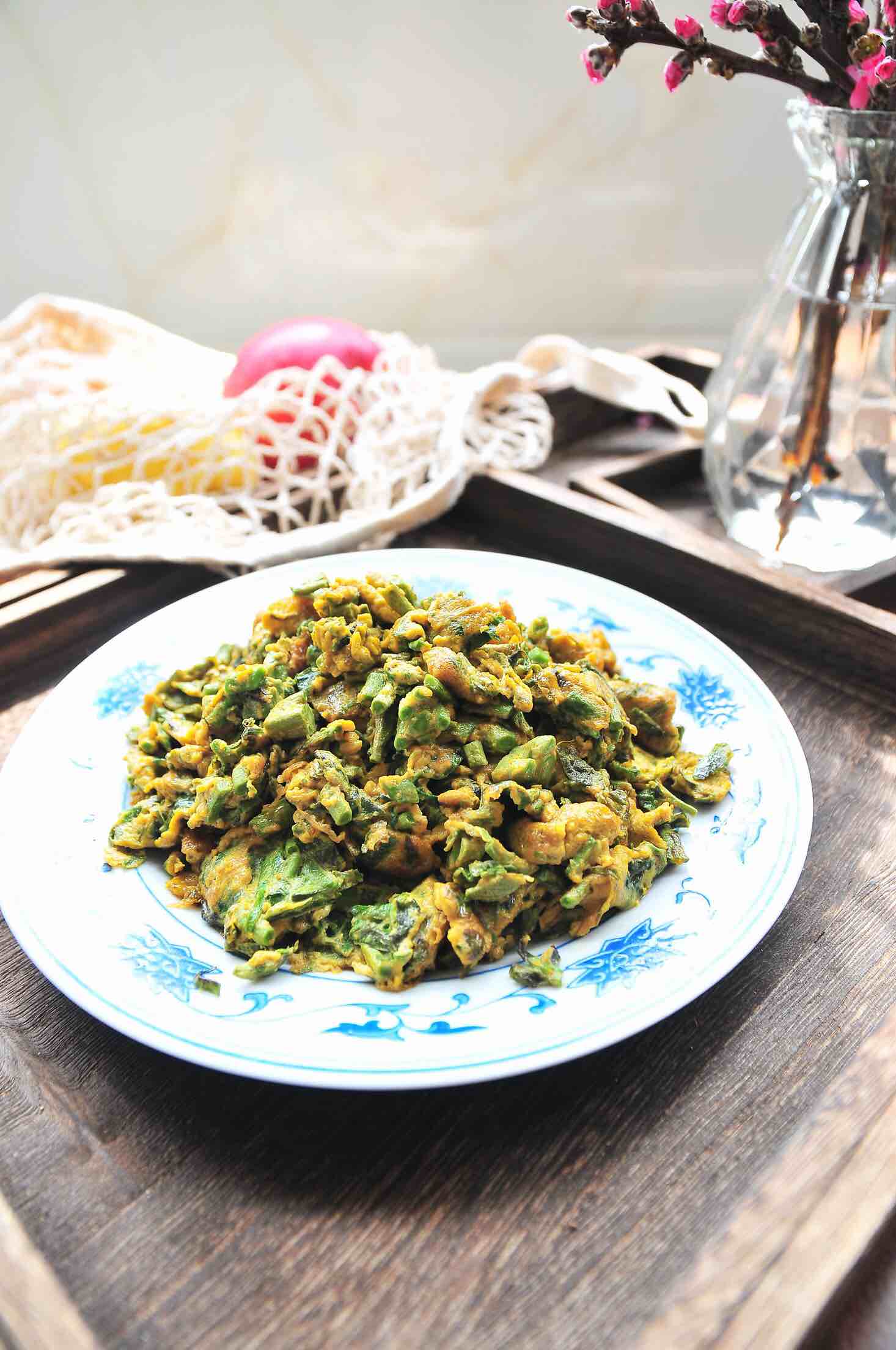 香椿頭炒雞蛋的做法-家常味炒菜譜-易網(wǎng)健康養(yǎng)生網(wǎng) 香椿頭炒雞蛋的做法-家常味炒菜譜