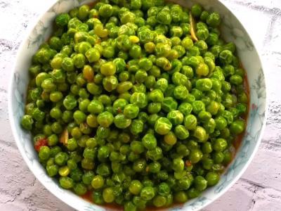 燒嫩豌豆的做法-家常味燒菜譜