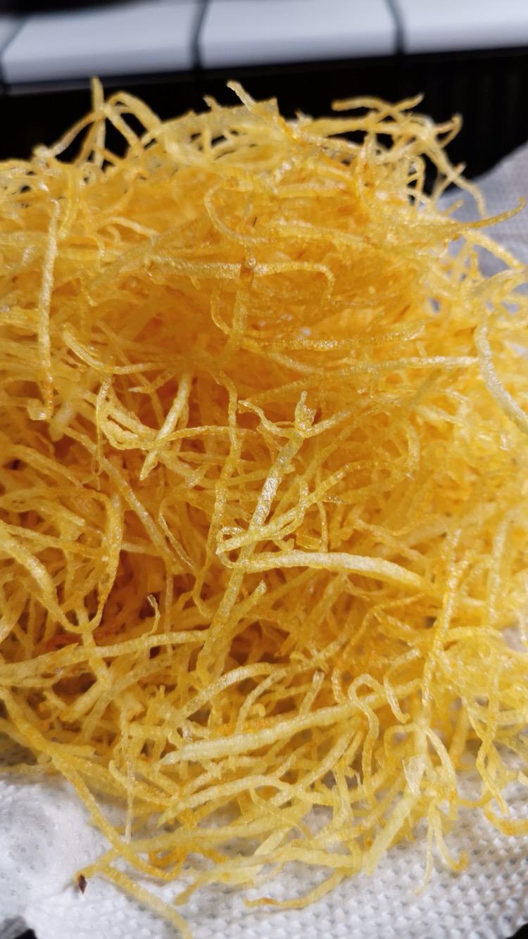 土豆絲成就了“金絲鳳尾蝦”的做法-咸鮮味炸菜譜-易網(wǎng)健康養(yǎng)生網(wǎng) 土豆絲成就了“金絲鳳尾蝦”的做法-咸鮮味炸菜譜