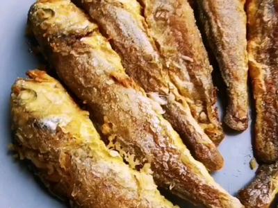 香酥黃花魚的做法-咸鮮味煎菜譜