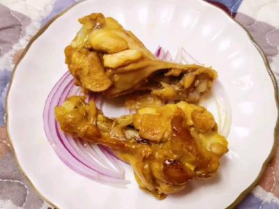 懶人版雞腿的做法-家常味煮菜譜