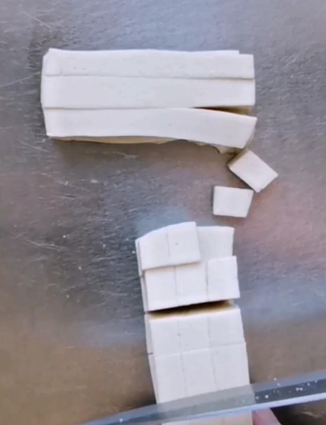 嫩豆腐與雞蛋的完美碰撞的做法-咸鮮味蒸菜譜-易網(wǎng)健康養(yǎng)生網(wǎng) 嫩豆腐與雞蛋的完美碰撞的做法-咸鮮味蒸菜譜