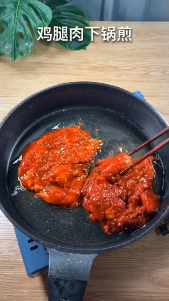 秘制雞腿肉的做法-咸鮮味燒菜譜