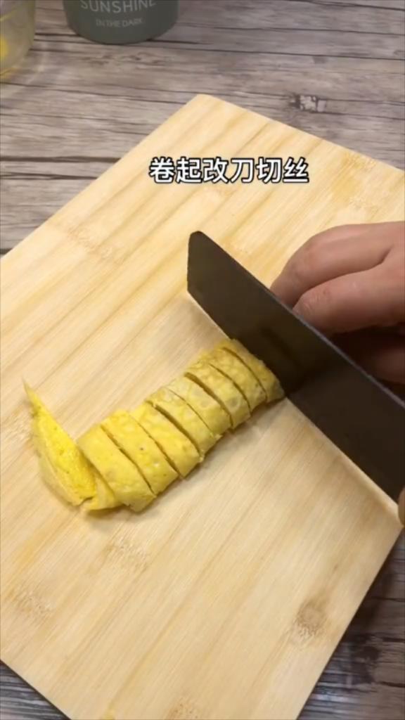 家常涼拌菜的做法-咸鮮味拌菜譜-易網(wǎng)健康養(yǎng)生網(wǎng) 家常涼拌菜的做法-咸鮮味拌菜譜