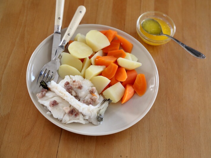 清蒸鱈魚的做法-咸鮮味煮菜譜-易網健康養生網 清蒸鱈魚的做法-咸鮮味煮菜譜