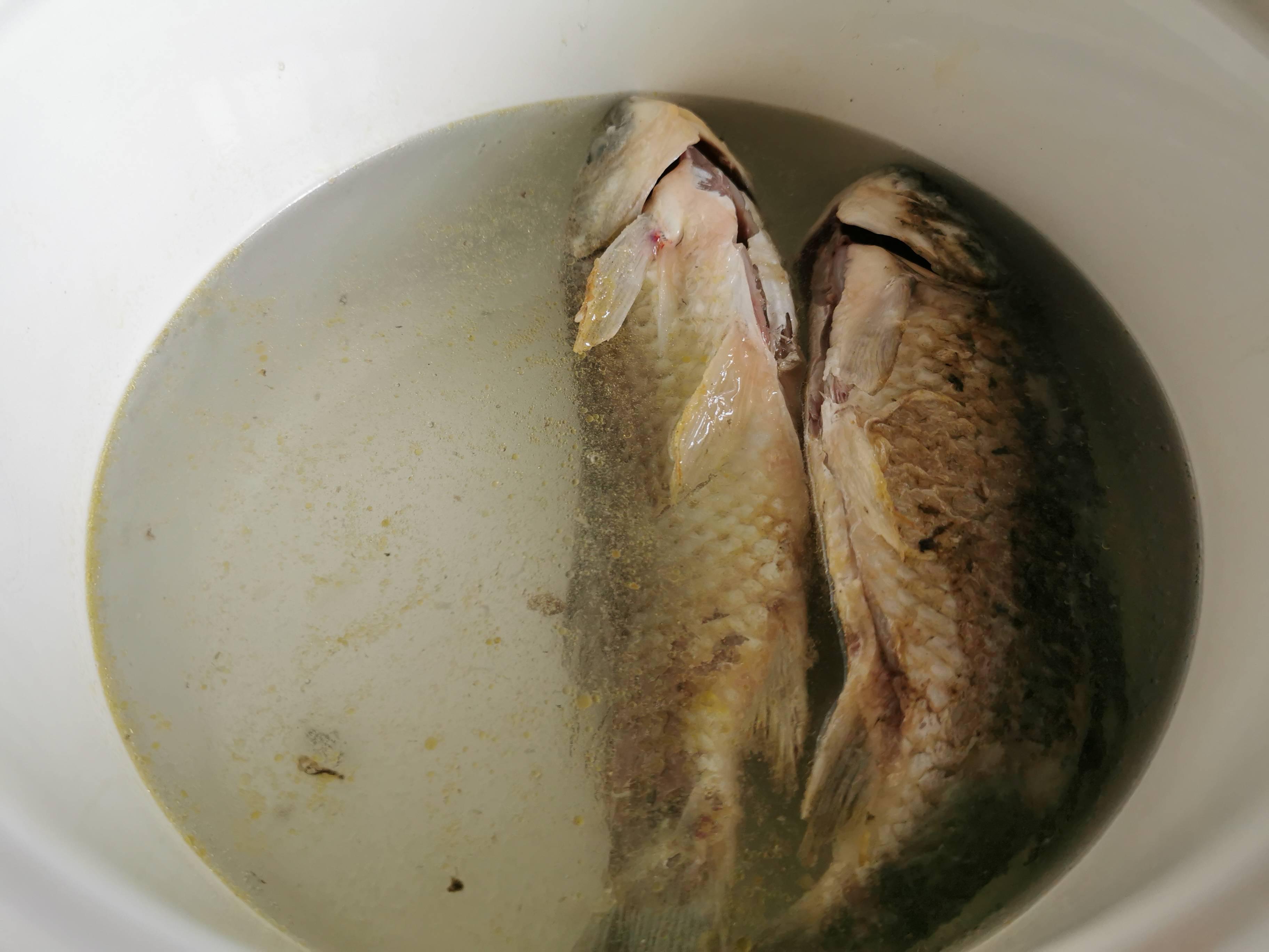 鯽魚豆腐湯的做法-家常味燉菜譜-易網健康養生網 鯽魚豆腐湯的做法-家常味燉菜譜