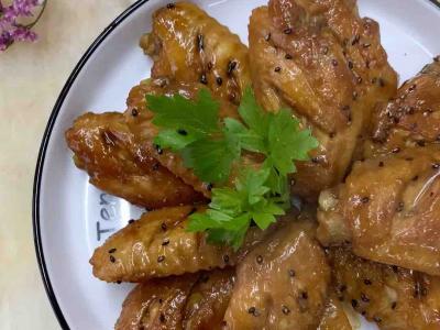 生姜可樂中翅的做法-咸鮮味燒菜譜