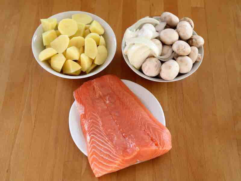 三文魚晚餐的做法-咸鮮味煎菜譜