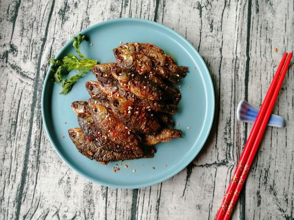 香辣小鯽魚的做法-香辣味炒菜譜-易網健康養生網 香辣小鯽魚的做法-香辣味炒菜譜