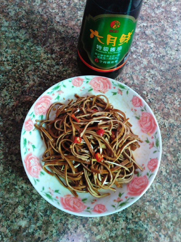 涼拌豆腐干的做法-家常味拌菜譜-易網健康養生網 涼拌豆腐干的做法-家常味拌菜譜