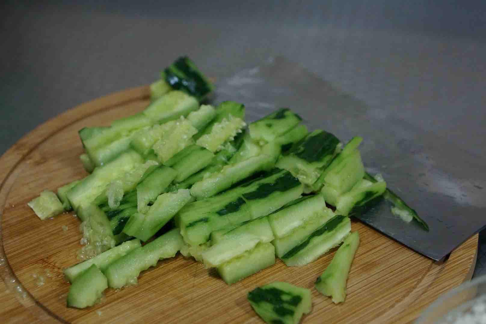 花生米拌黃瓜的做法-酸辣味炸菜譜-易網健康養生網 花生米拌黃瓜的做法-酸辣味炸菜譜