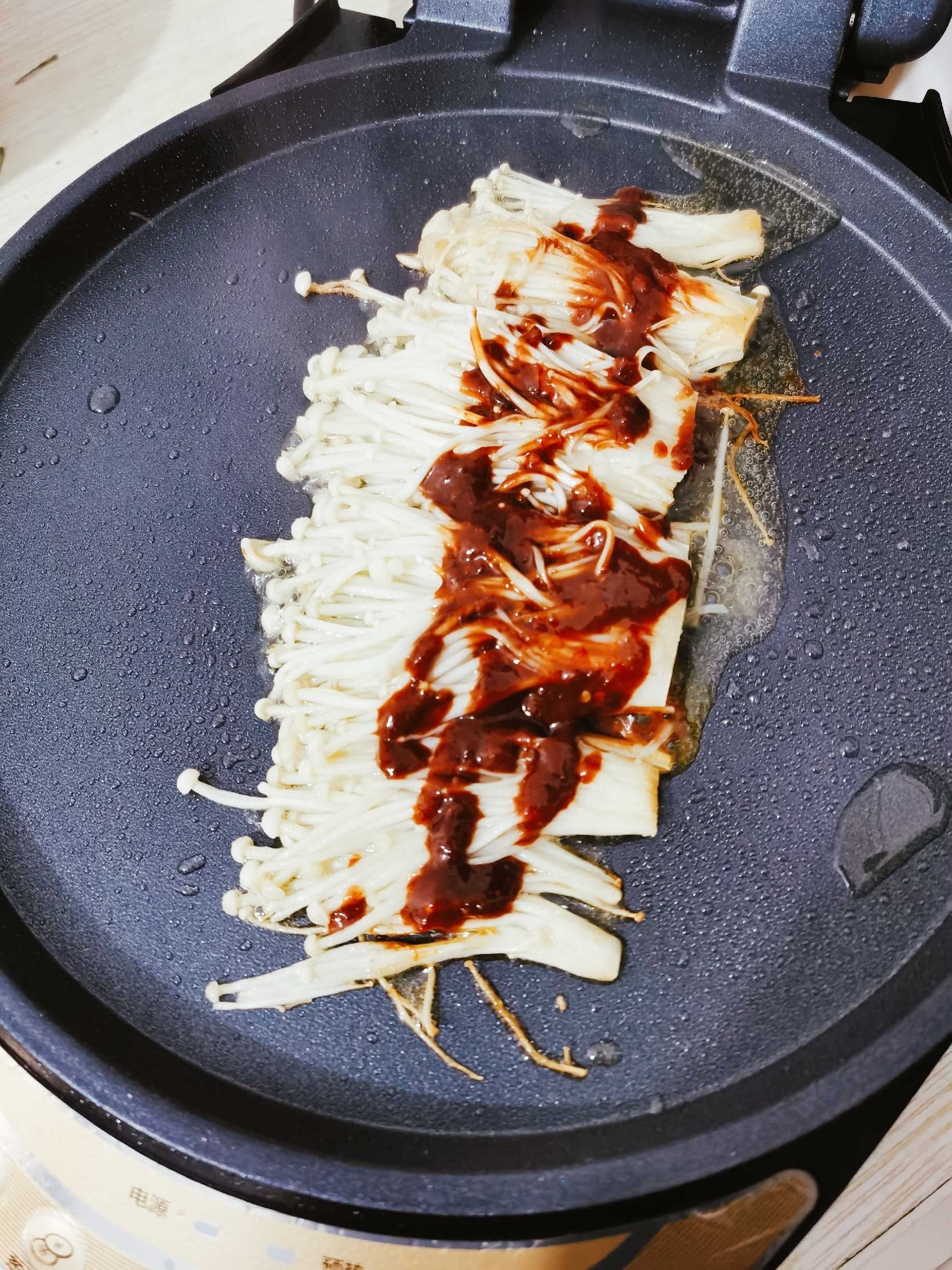 蒜蓉烤金針菇的做法-蒜香味烤菜譜-易網健康養生網 蒜蓉烤金針菇的做法-蒜香味烤菜譜