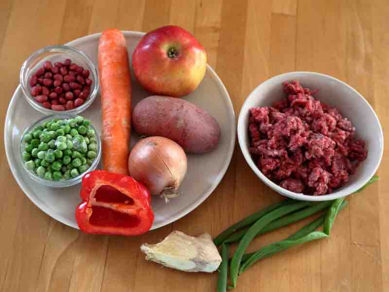 雜蔬牛肉燉的做法-咸鮮味燉菜譜-易網<a href=http://www.xllyou.com/ target=_blank class=infotextkey>健康養生</a>網 雜蔬牛肉燉的做法-咸鮮味燉菜譜