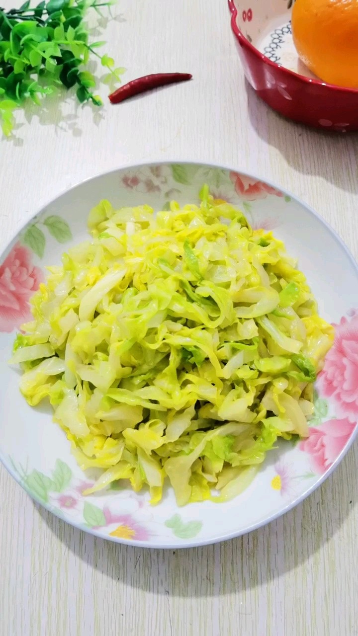 爆炒甘藍的做法-咸鮮味炒菜譜