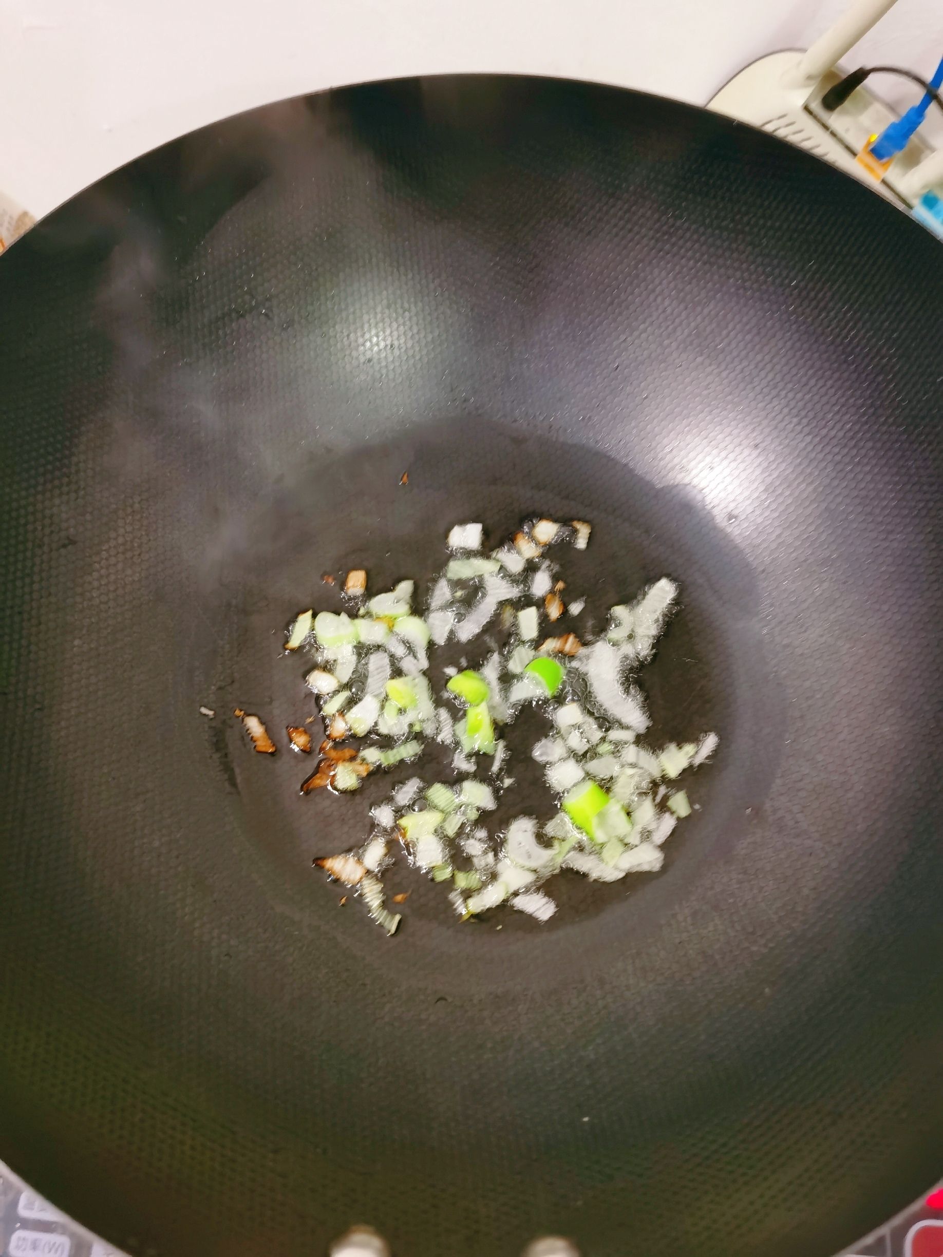 爆炒甘藍的做法-咸鮮味炒菜譜-易網健康養生網 爆炒甘藍的做法-咸鮮味炒菜譜