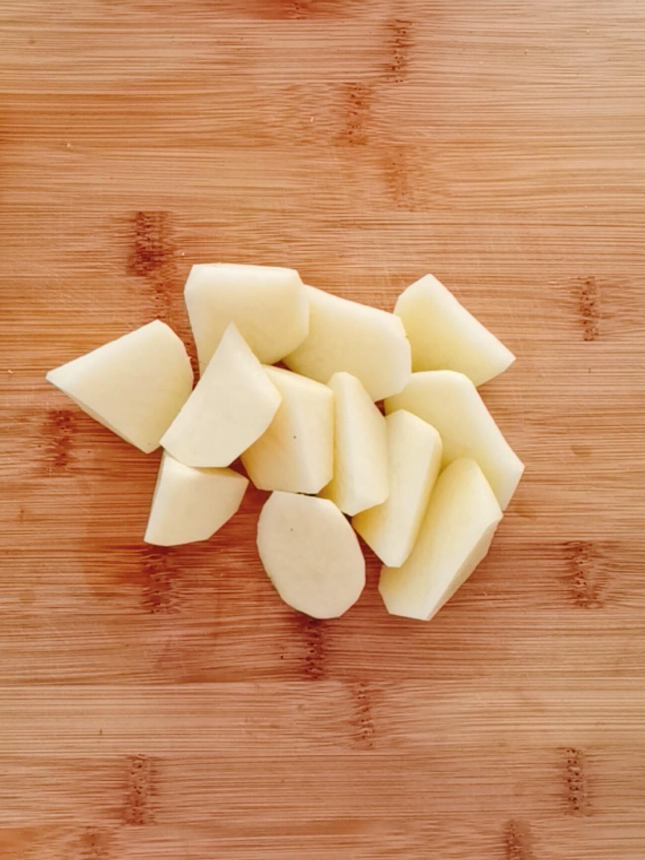 玉米土豆燉雞的做法-咸鮮味燉菜譜-易網(wǎng)健康養(yǎng)生網(wǎng) 玉米土豆燉雞的做法-咸鮮味燉菜譜