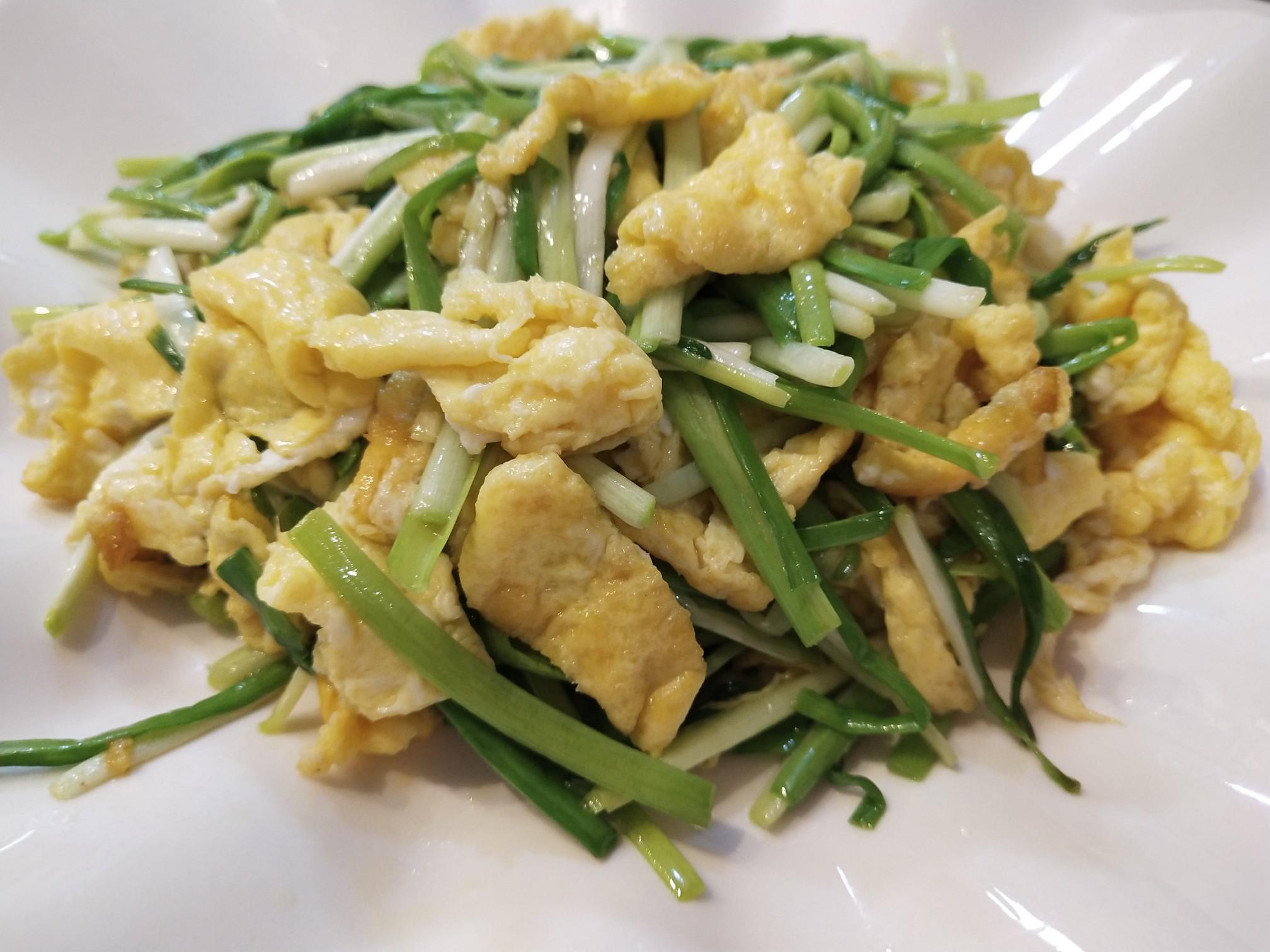 蒜苗炒雞蛋的做法-家常味炒菜譜-易網(wǎng)健康養(yǎng)生網(wǎng) 蒜苗炒雞蛋的做法-家常味炒菜譜