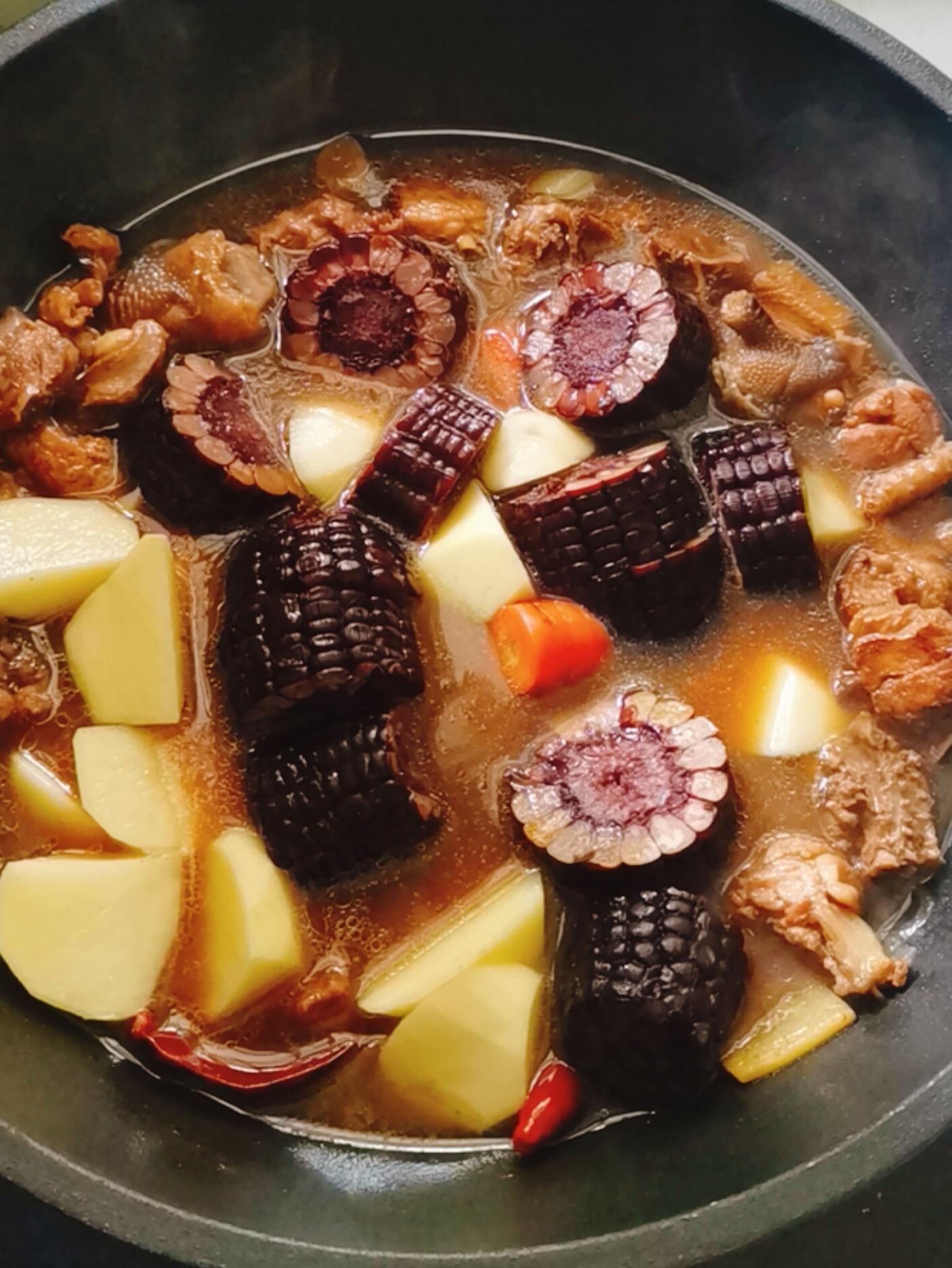 玉米土豆燉雞的做法-咸鮮味燉菜譜-易網(wǎng)健康養(yǎng)生網(wǎng) 玉米土豆燉雞的做法-咸鮮味燉菜譜