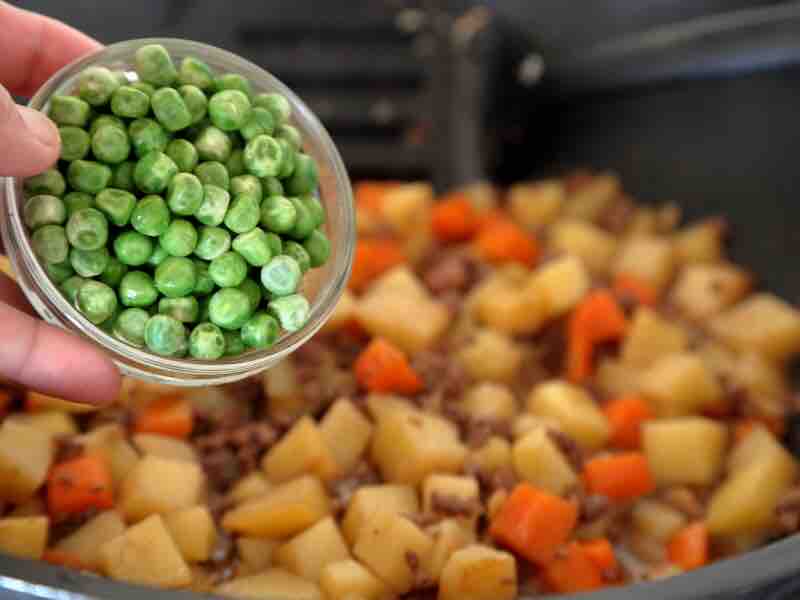 雜蔬牛肉燉的做法-咸鮮味燉菜譜-易網健康養生網 雜蔬牛肉燉的做法-咸鮮味燉菜譜