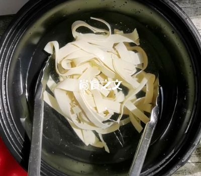 干豆腐素雜拌的做法-酸甜味拌菜譜-易網健康養生網 干豆腐素雜拌的做法-酸甜味拌菜譜