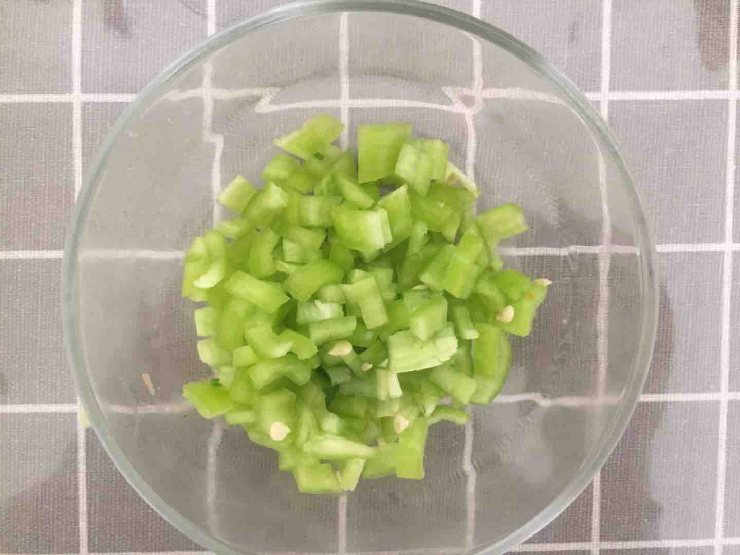 涼皮肉夾饃的做法-咸鮮味蒸菜譜-易網(wǎng)健康養(yǎng)生網(wǎng) 涼皮肉夾饃的做法-咸鮮味蒸菜譜