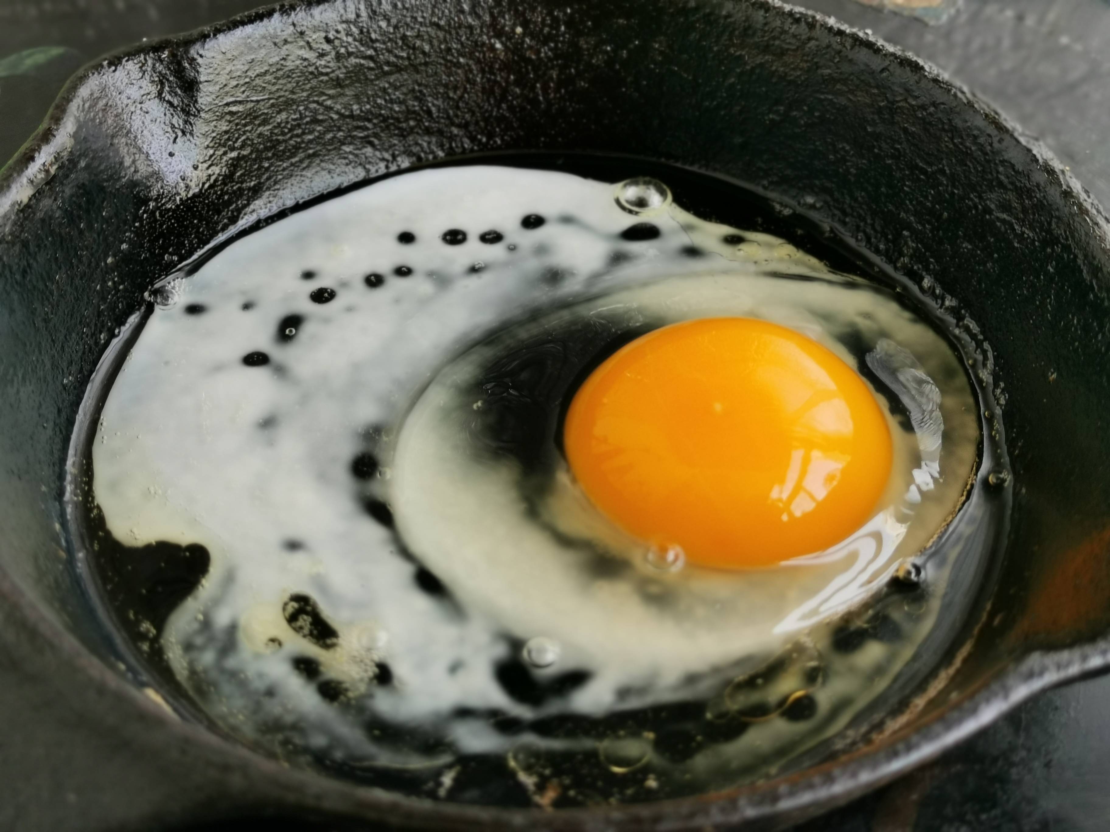 紅燒雞蛋的做法-咸鮮味燒菜譜-易網(wǎng)<a href=http://www.xllyou.com/ target=_blank class=infotextkey>健康養(yǎng)生</a>網(wǎng) 紅燒雞蛋的做法-咸鮮味燒菜譜