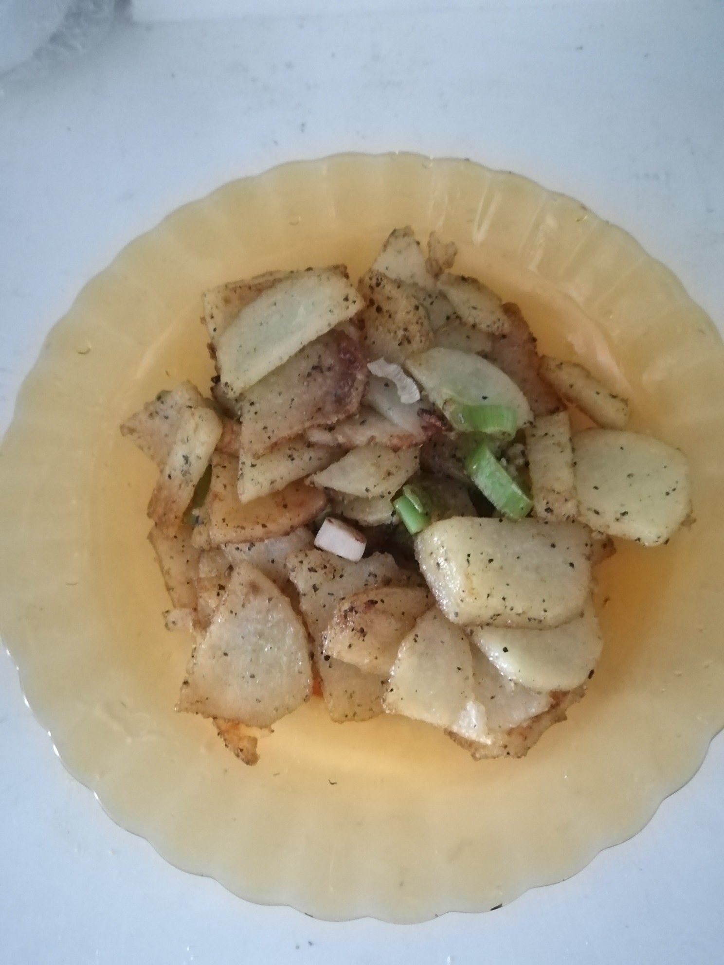 黑芝麻土豆片的做法-咸鮮味炒菜譜-易網健康養生網 黑芝麻土豆片的做法-咸鮮味炒菜譜