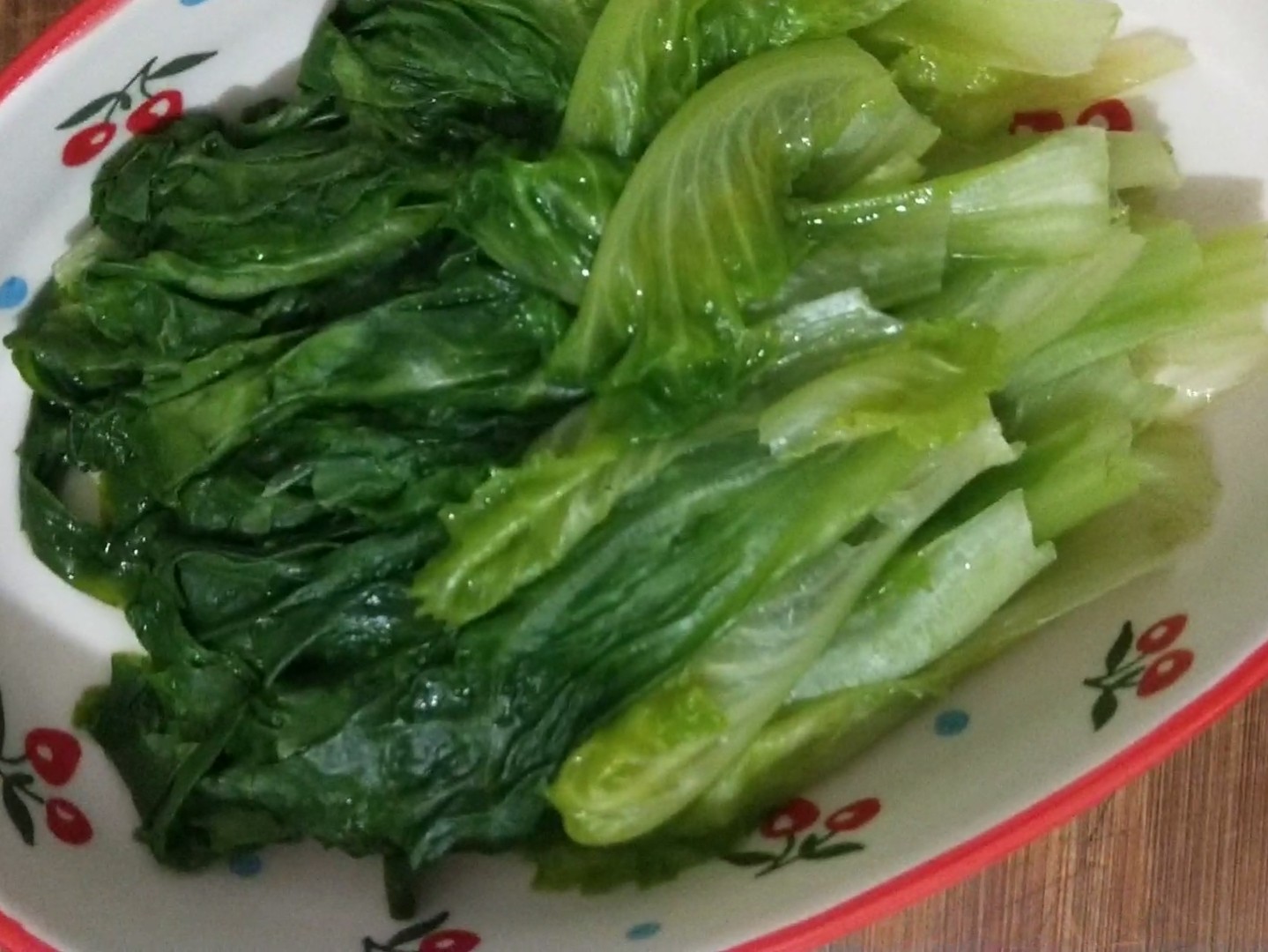 蒜香蠔油生菜的做法-咸鮮味煮菜譜-易網(wǎng)健康養(yǎng)生網(wǎng) 蒜香蠔油生菜的做法-咸鮮味煮菜譜