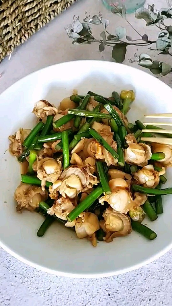 蒜薹炒扇貝的做法-蒜香味炒菜譜