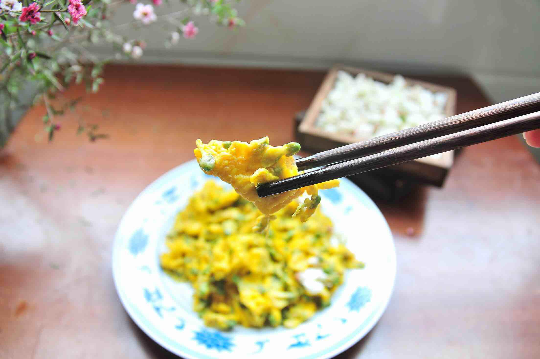 槐花炒雞蛋的做法-家常味炒菜譜-易網健康養生網 槐花炒雞蛋的做法-家常味炒菜譜