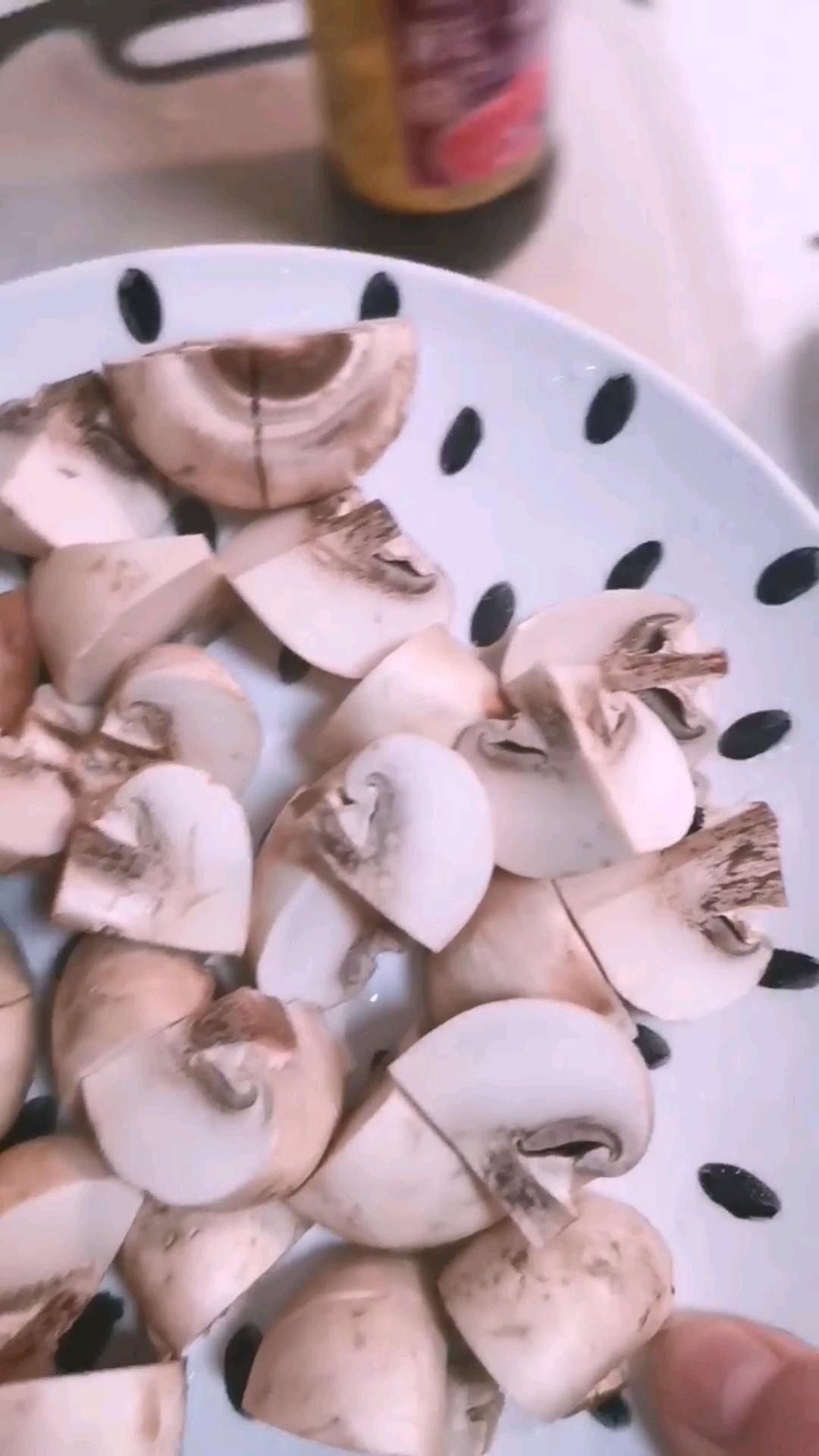 蝦仁豆腐湯的做法-家常味煮菜譜-易網<a href=http://www.xllyou.com/ target=_blank class=infotextkey>健康養生</a>網 蝦仁豆腐湯的做法-家常味煮菜譜