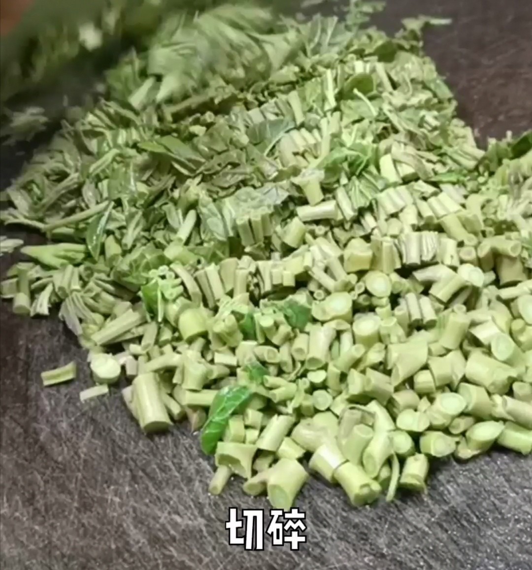 香椿炒雞蛋的做法-家常味炒菜譜-易網健康養生網 香椿炒雞蛋的做法-家常味炒菜譜