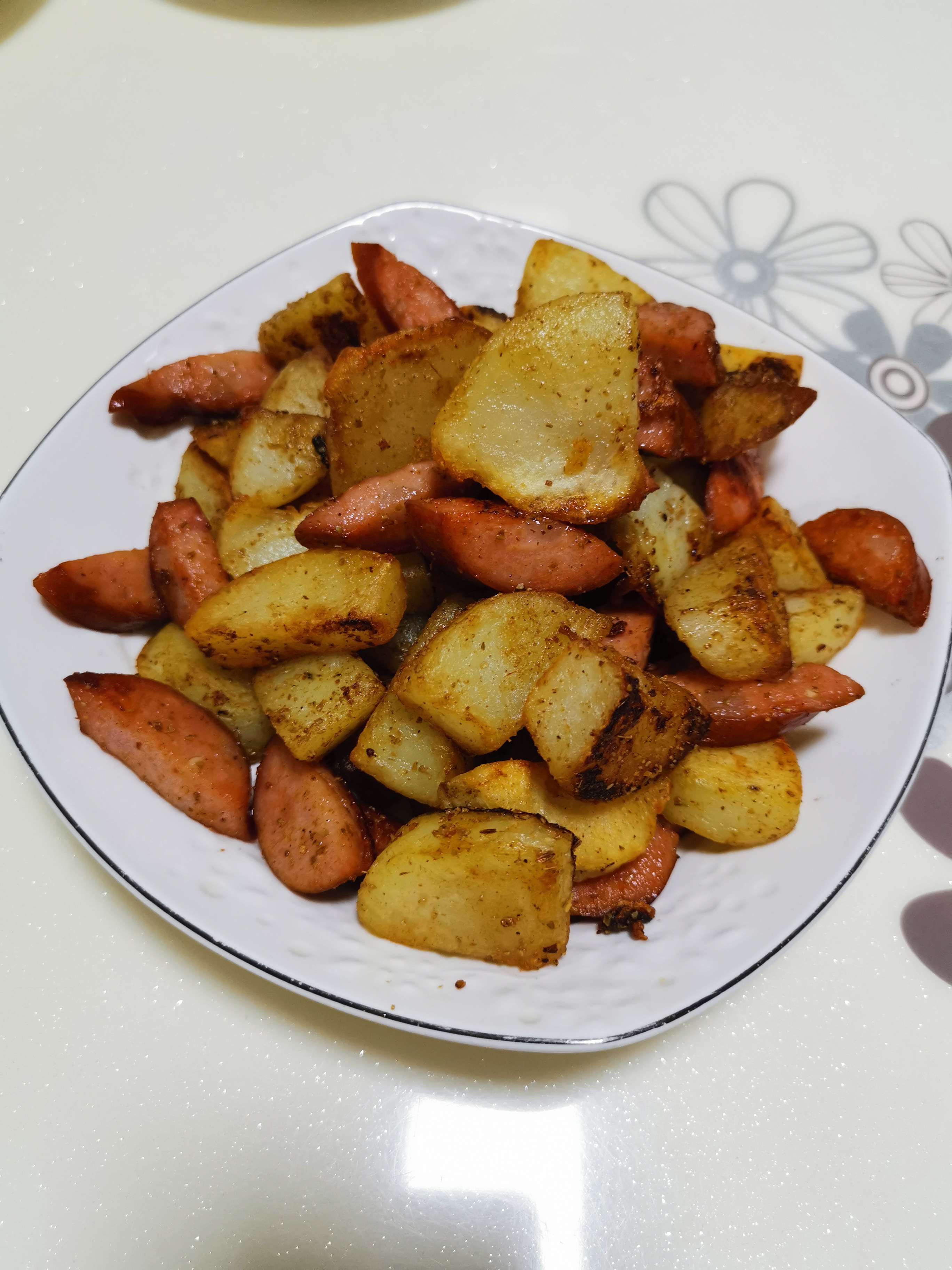 孜然紅腸土豆的做法-家常味炒菜譜-易網健康養生網 孜然紅腸土豆的做法-家常味炒菜譜