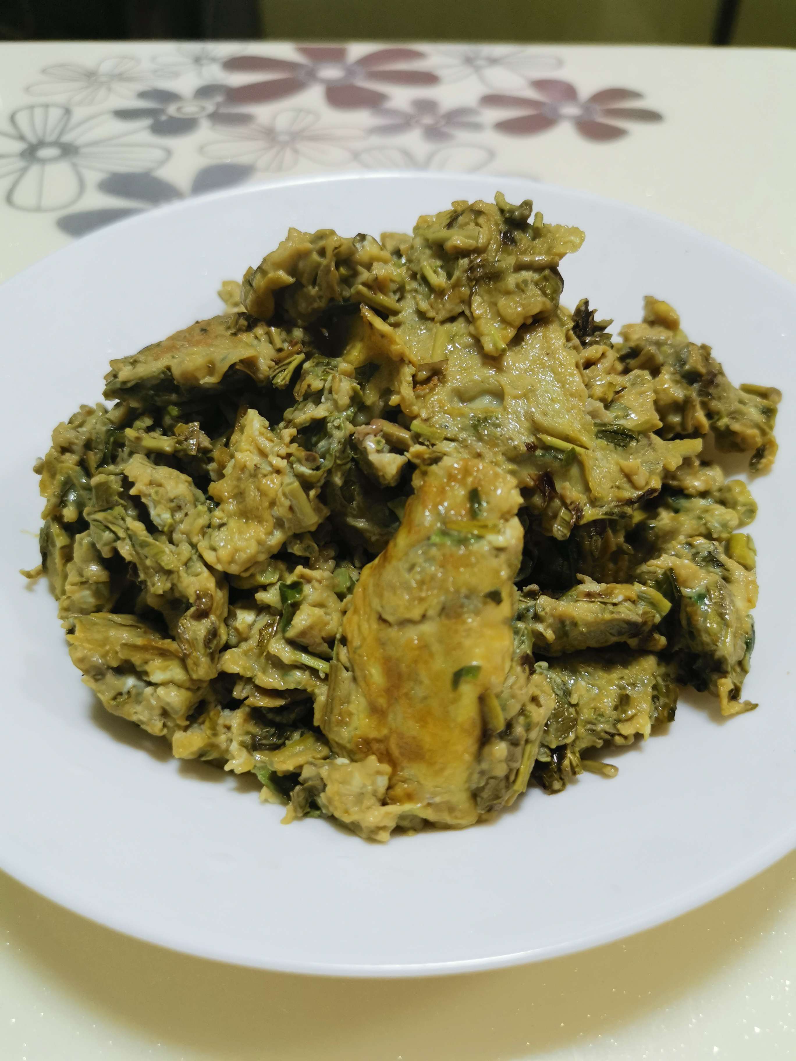 香椿炒雞蛋的做法-家常味炒菜譜-易網健康養生網 香椿炒雞蛋的做法-家常味炒菜譜