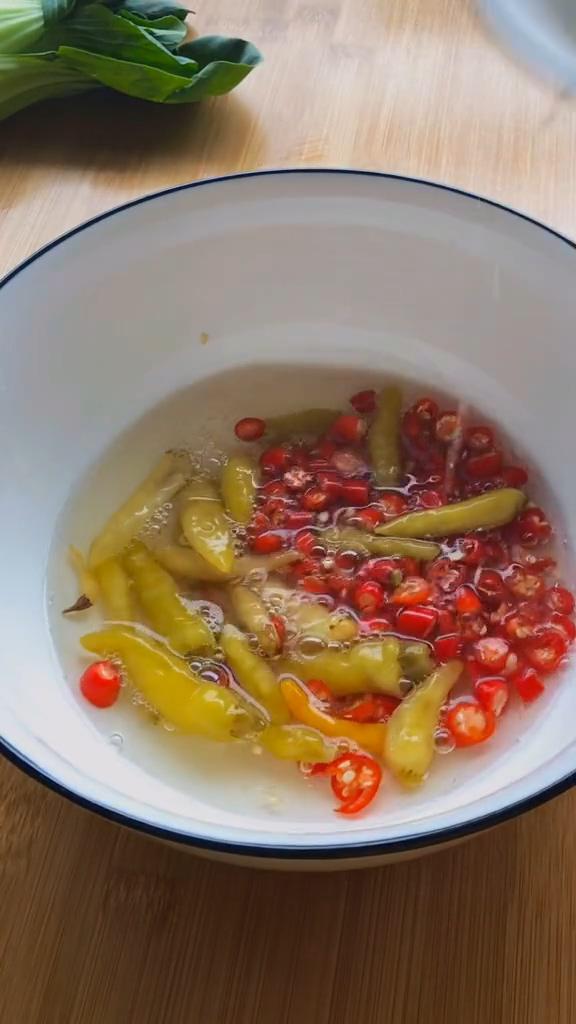 酸辣開胃腌蘿卜的做法-酸辣味腌菜譜-易網健康養生網 酸辣開胃腌蘿卜的做法-酸辣味腌菜譜