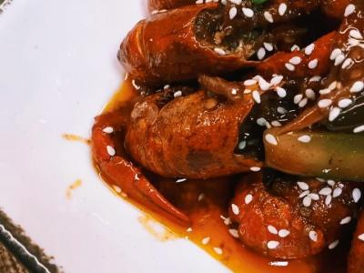 魚香小龍蝦，解鎖超簡單做法！的做法-酸辣味炒菜譜