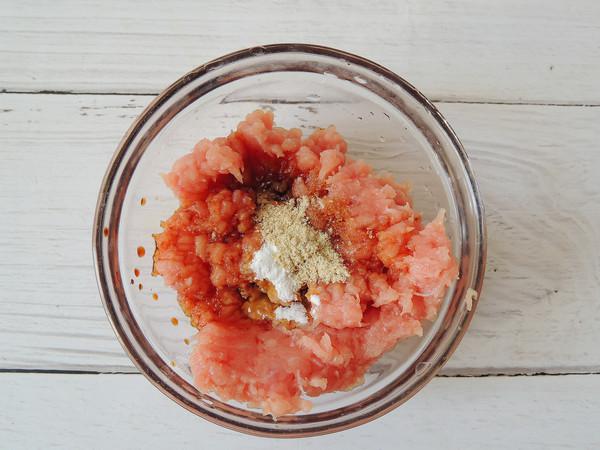 香菇肉末粉絲的做法-家常味炒菜譜-易網健康養生網 香菇肉末粉絲的做法-家常味炒菜譜