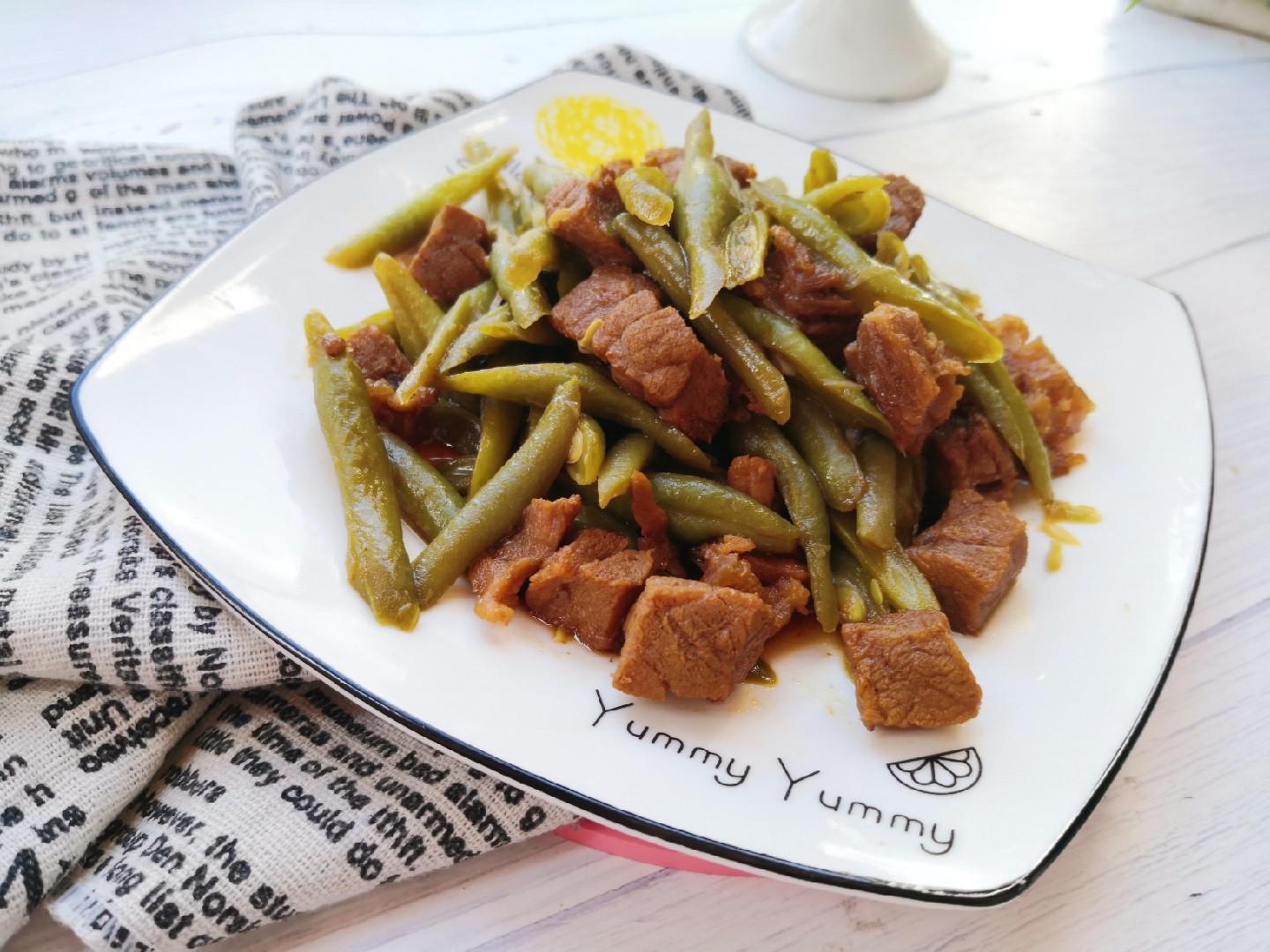 牛肉燉豆角的做法-家常味燉菜譜-易網(wǎng)健康養(yǎng)生網(wǎng) 牛肉燉豆角的做法-家常味燉菜譜