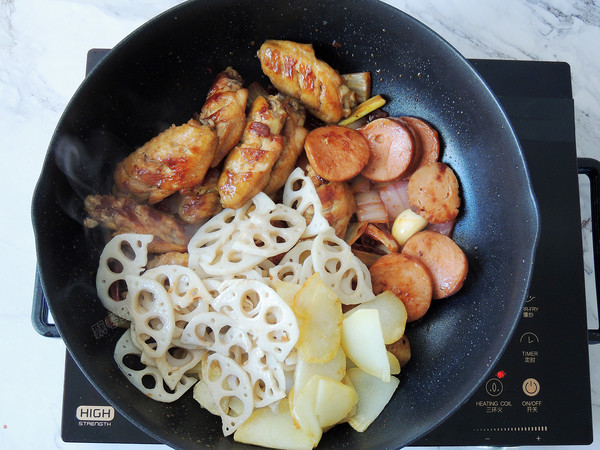 干鍋雞翅的做法-家常味燒菜譜-易網(wǎng)健康養(yǎng)生網(wǎng) 干鍋雞翅的做法-家常味燒菜譜