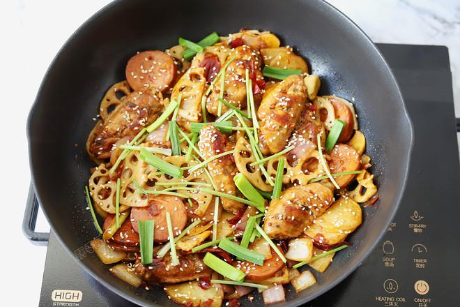 干鍋雞翅的做法-家常味燒菜譜-易網(wǎng)健康養(yǎng)生網(wǎng) 干鍋雞翅的做法-家常味燒菜譜