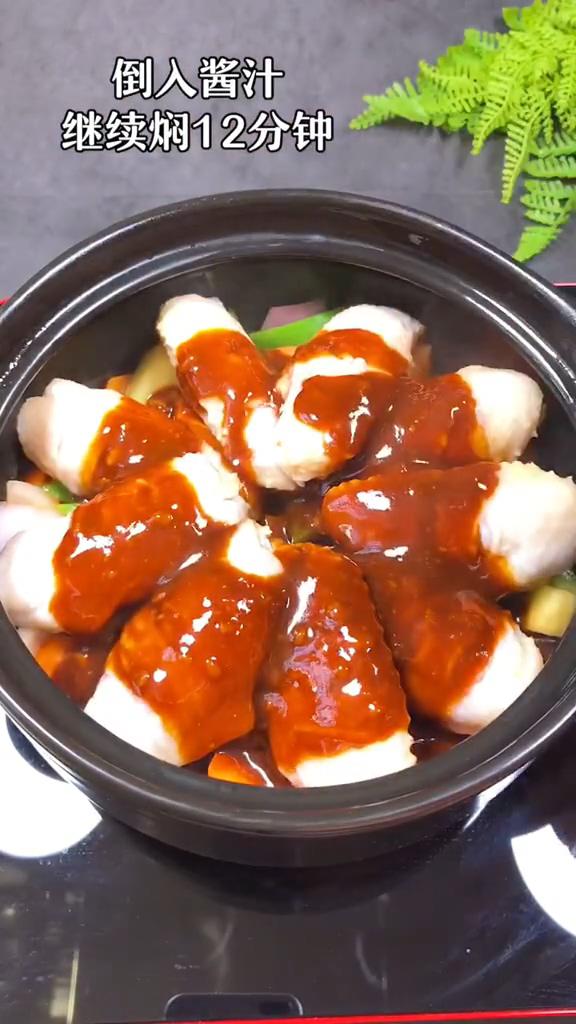 三汁雞翅燜鍋的做法-咸鮮味燜菜譜-易網健康養生網 三汁雞翅燜鍋的做法-咸鮮味燜菜譜