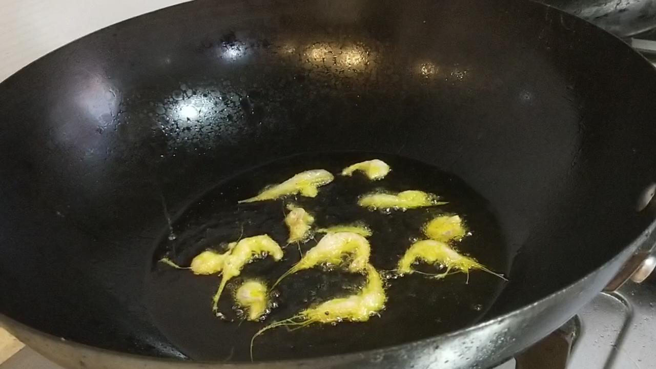香炸小河蝦的做法-咸鮮味炸菜譜-易網健康養生網 香炸小河蝦的做法-咸鮮味炸菜譜