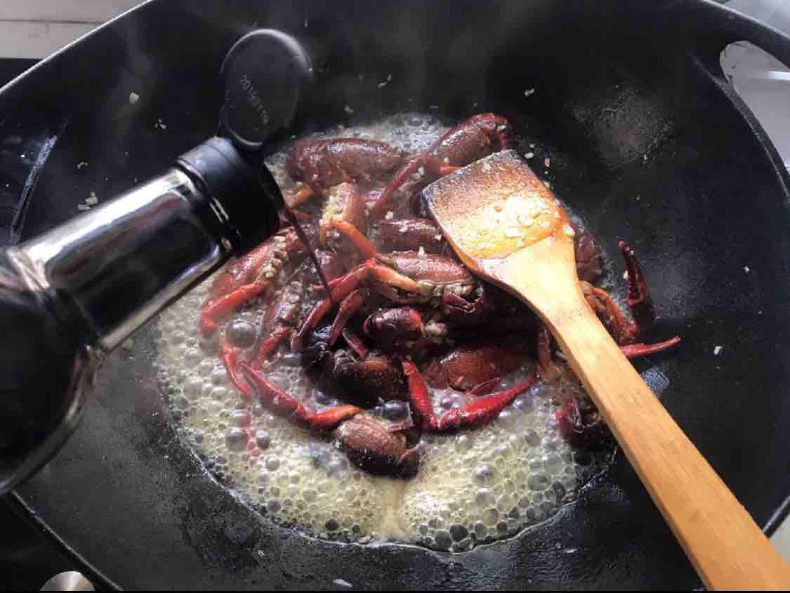 小龍蝦的做法-五香味煮菜譜