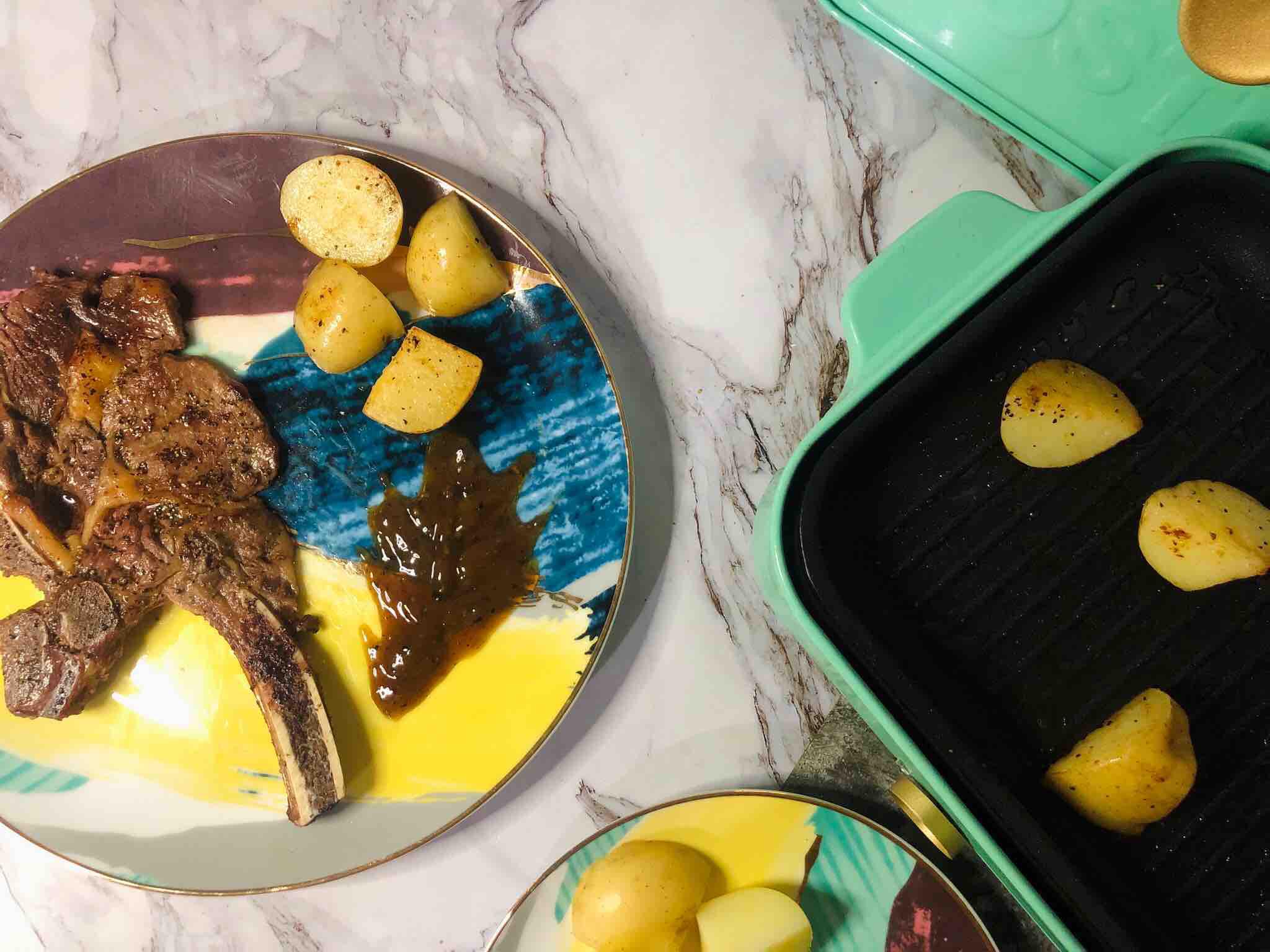 烤小土豆配牛排的做法-咸鮮味煎菜譜