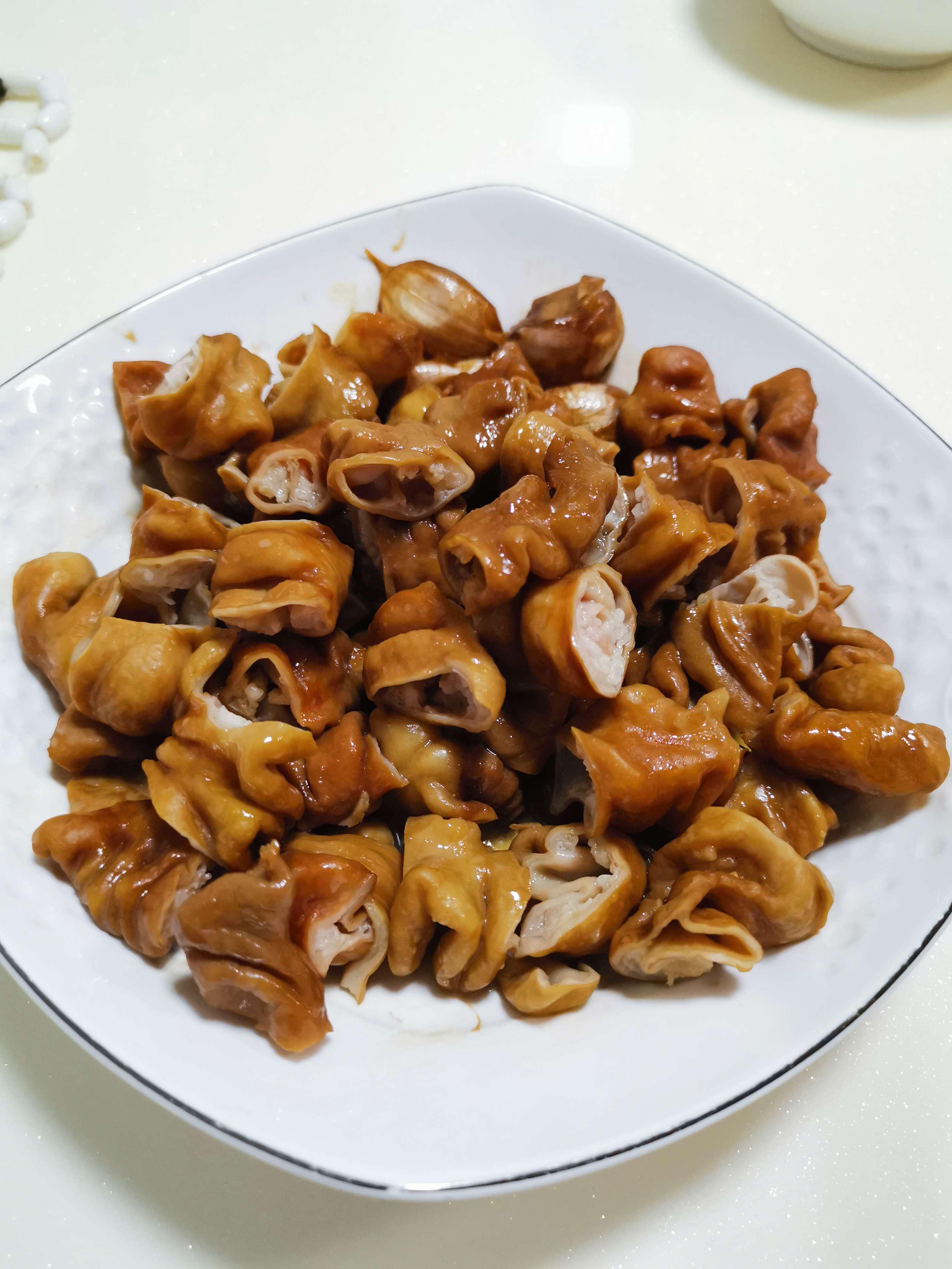 燜豬大腸的做法-家常味燜菜譜