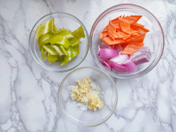 焦溜肉段的做法-家常味炒菜譜