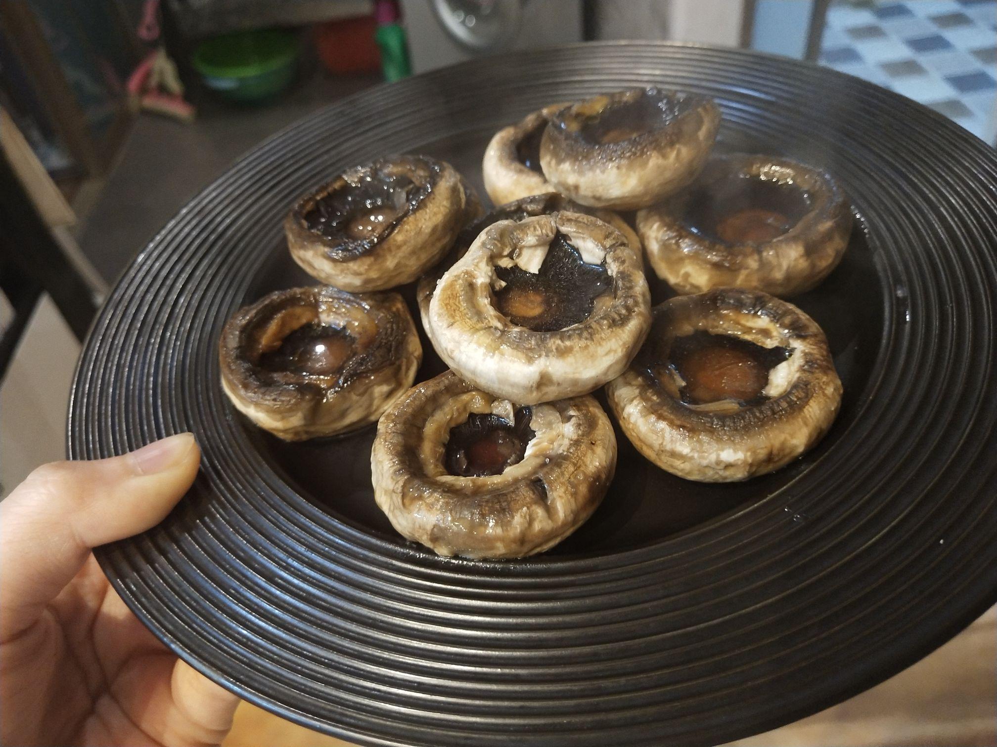 香煎口蘑的做法-家常味煎菜譜-易網健康養生網 香煎口蘑的做法-家常味煎菜譜